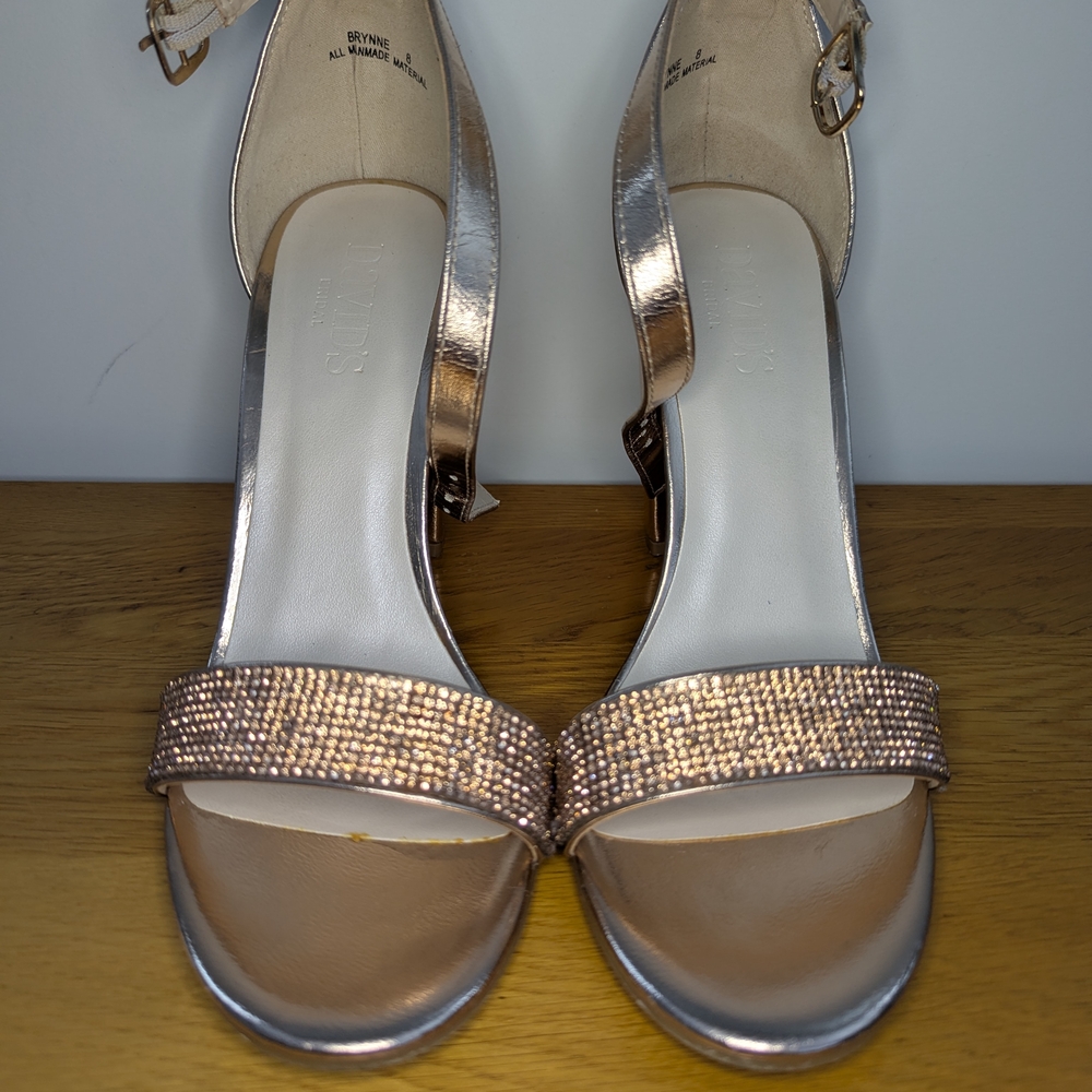 ⭐David's Bridal Women's Rose Gold Heels⭐